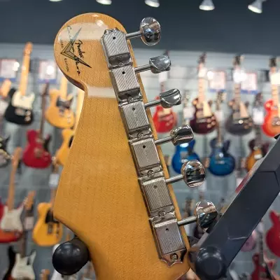 Fender Custom Shop 70th Anniversary Stratocaster 2